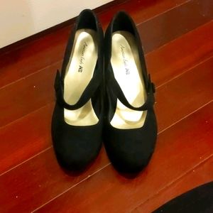 Mary Jane Pump American Eagle size 13W
